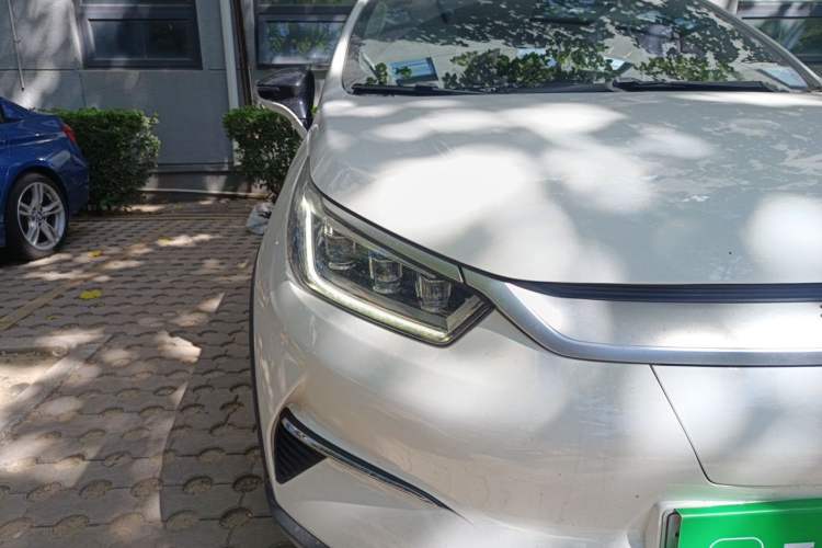 Used BYD Yuan Pro 2021 401 km Luxury Version Right Front Headlight