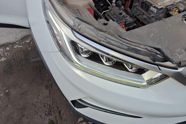 Used BYD Yuan Pro 2021 Lifetime Edition Right Front Headlight