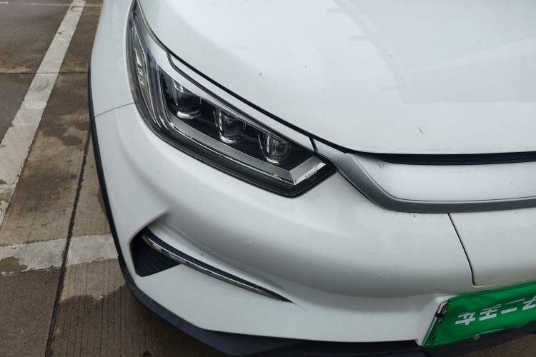 Used BYD Yuan Pro 2021 "Love for a Lifetime" Edition Right Front Headlight