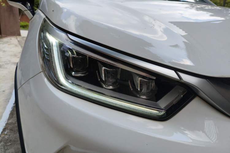 Used BYD Yuan Pro 2021 401 km Luxury Version Right Front Headlight