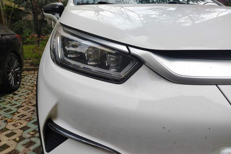 Used BYD Yuan Pro 2021 401 km Luxury Version Right Front Headlight