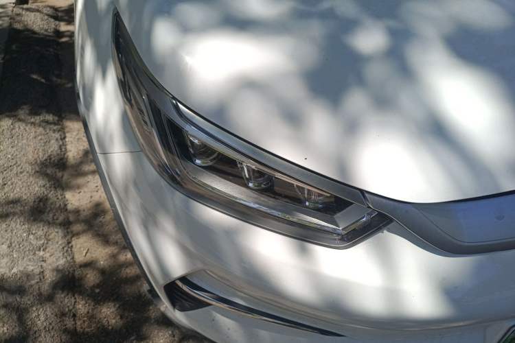Used BYD Yuan Pro 2021 401 km Luxury Version Right Front Headlight