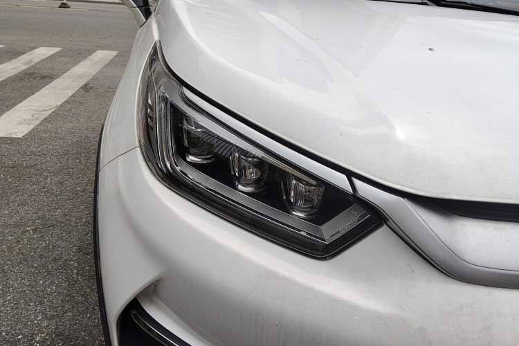Used BYD Yuan Pro 2021 401 km Luxury Version Right Front Headlight