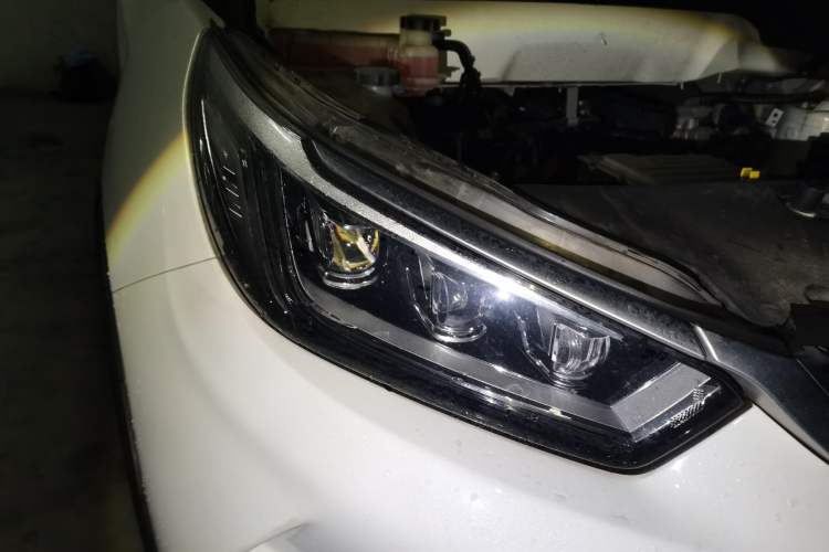 Used BYD Yuan Pro 2021 401 km Luxury Version Right Front Headlight
