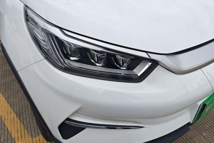 Used BYD Yuan Pro 2021 401 km Luxury Version Right Front Headlight