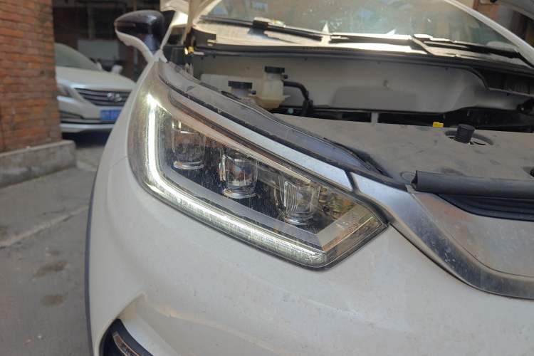 Used BYD Yuan Pro 2021 401 km Deluxe Version Right Front Headlight