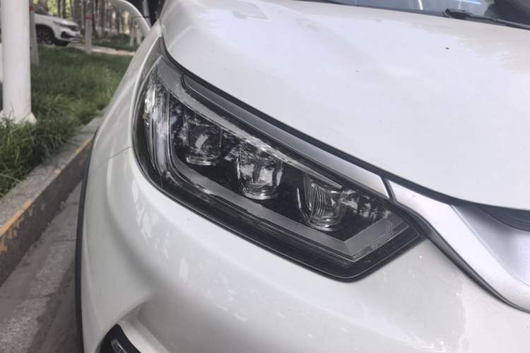 Used BYD Yuan Pro 2021 401 km Deluxe Version Right Front Headlight
