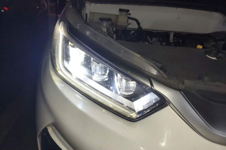 Used BYD Yuan Pro 2021 401 km Deluxe Version Right Front Headlight