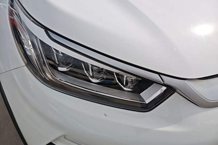 Used BYD Yuan Pro 2021 401 km Luxury Version Right Front Headlight