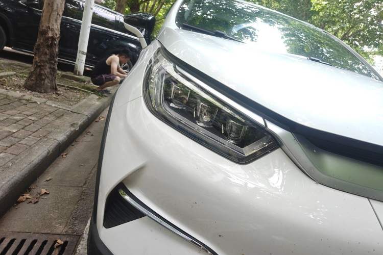 Used BYD Yuan Pro 2021 401 km Luxury Version Right Front Headlight