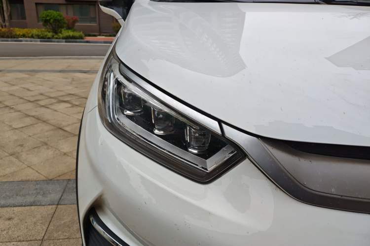 Used BYD Yuan Pro 2021 401 km Luxury Version Right Front Headlight