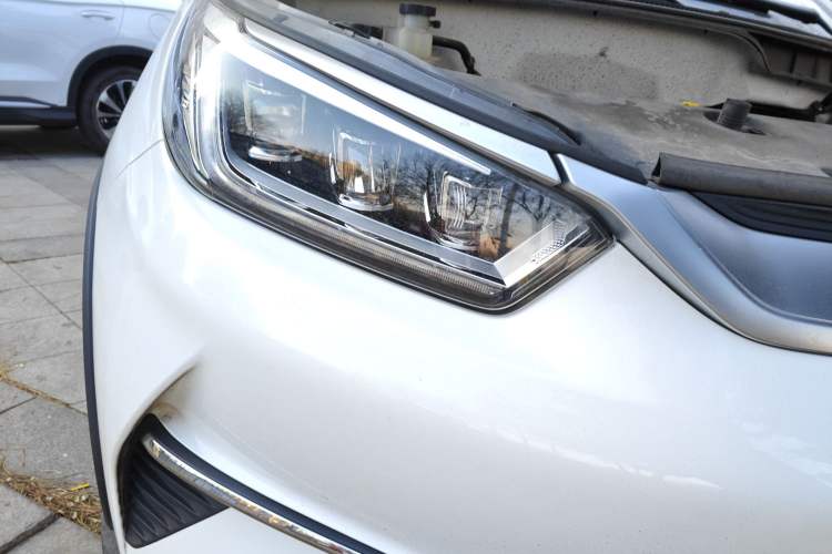 Used BYD Yuan Pro 2021 401 km Luxury Version Right Front Headlight