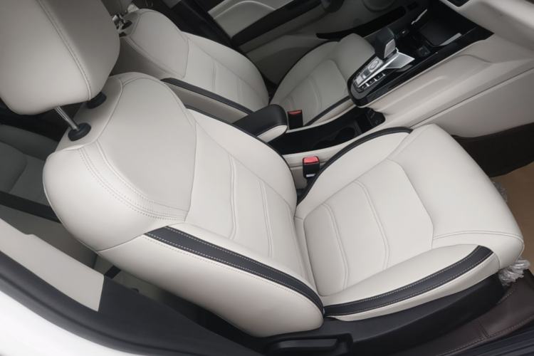 Used BYD Yuan Pro 2021 "Love for a Lifetime" Edition Right Front Seat