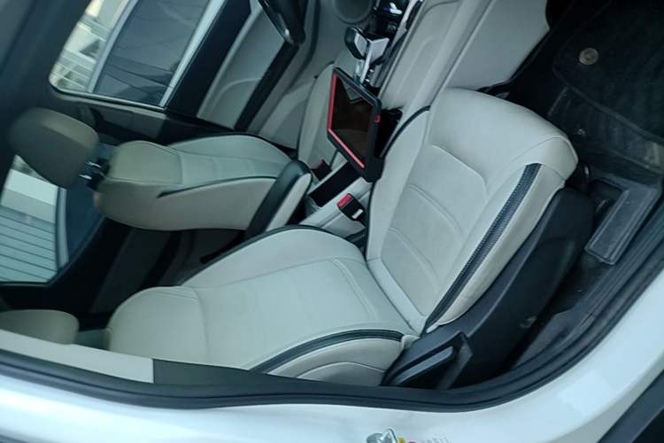 Used BYD Yuan Pro 2021 401 km Deluxe Version Right Front Seat