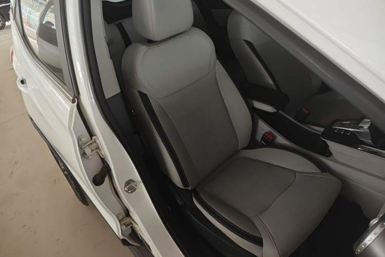 Used BYD Yuan Pro 2021 401 km Luxury Version Right Front Seat
