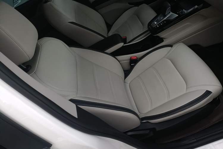 Used BYD Yuan Pro 2021 401 km Luxury Version Right Front Seat