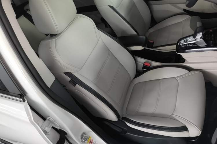 Used BYD Yuan Pro 2021 401 km Deluxe Version Right Front Seat