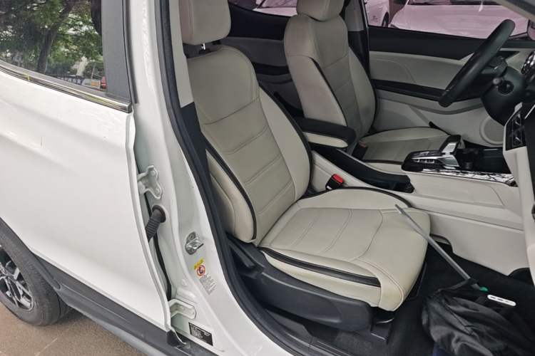 Used BYD Yuan Pro 2021 401 km Deluxe Version Right Front Seat