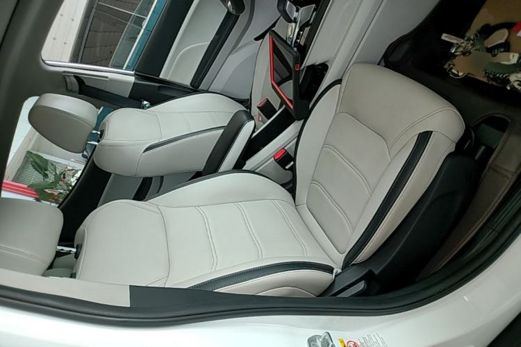 Used BYD Yuan Pro 2021 401 km Deluxe Version Right Front Seat