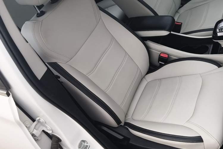Used BYD Yuan Pro 2021 401 km Luxury Version Right Front Seat