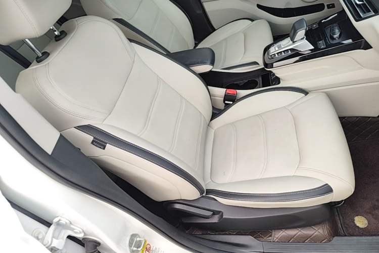 Used BYD Yuan Pro 2021 401 km Deluxe Version Right Front Seat