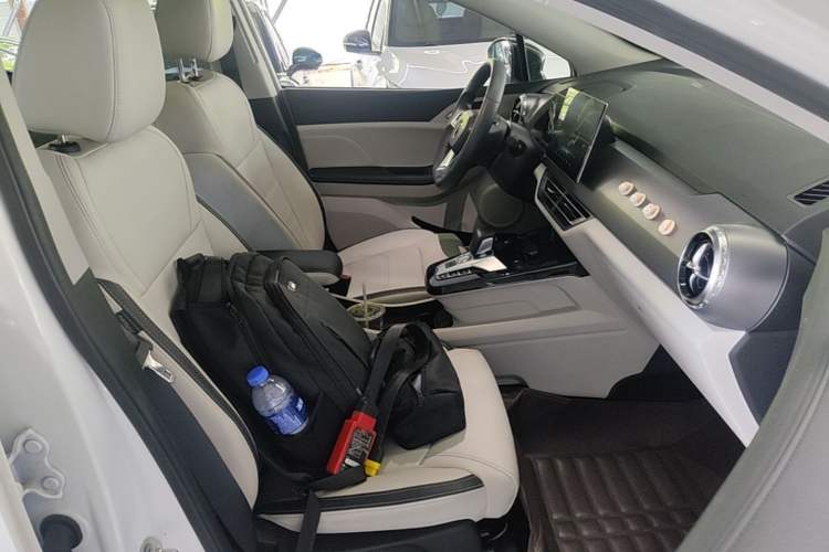 Used BYD Yuan Pro 2021 401 km Deluxe Version Right Front Seat
