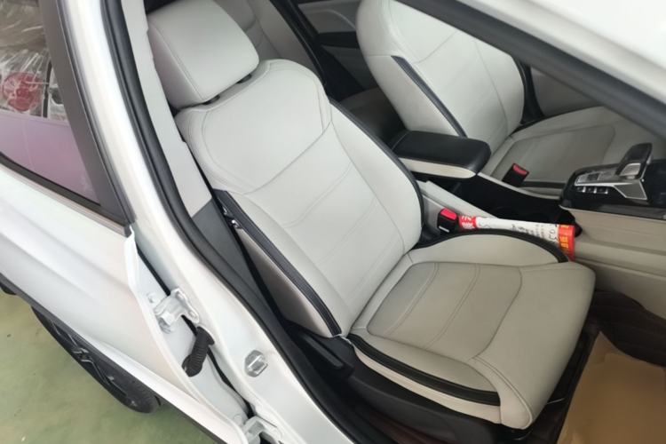 Used BYD Yuan Pro 2021 401 km Luxury Version Right Front Seat