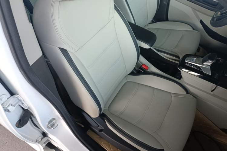 Used BYD Yuan Pro 2021 "Love for a Lifetime" Edition Right Front Seat
