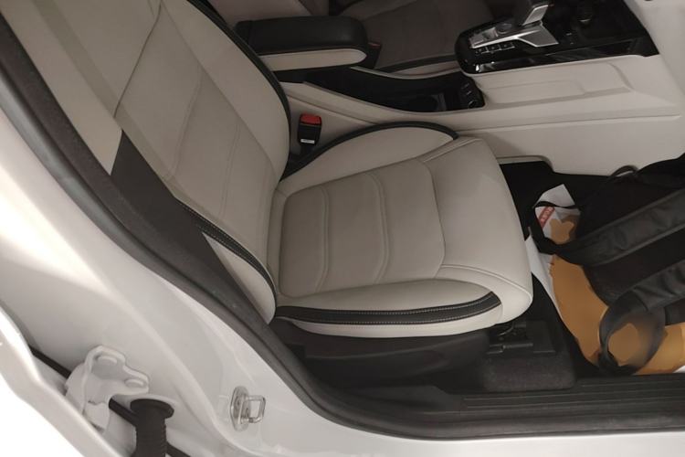 Used BYD Yuan Pro 2021 401 km Luxury Version Right Front Seat