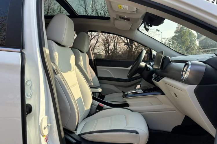 Used BYD Yuan Pro 2021 401 km Deluxe Version Right Front Seat