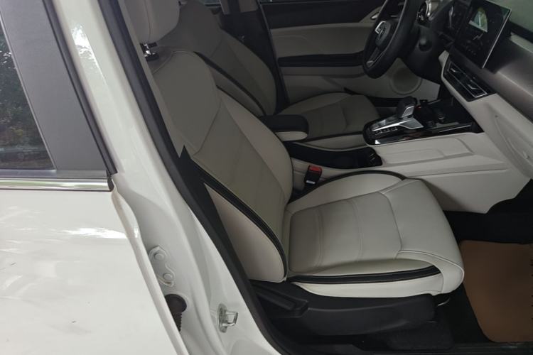 Used BYD Yuan Pro 2021 401 km Luxury Version Right Front Seat