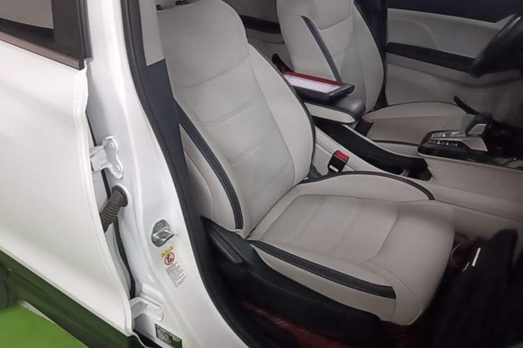 Used BYD Yuan Pro 2021 401 km Deluxe Version Right Front Seat