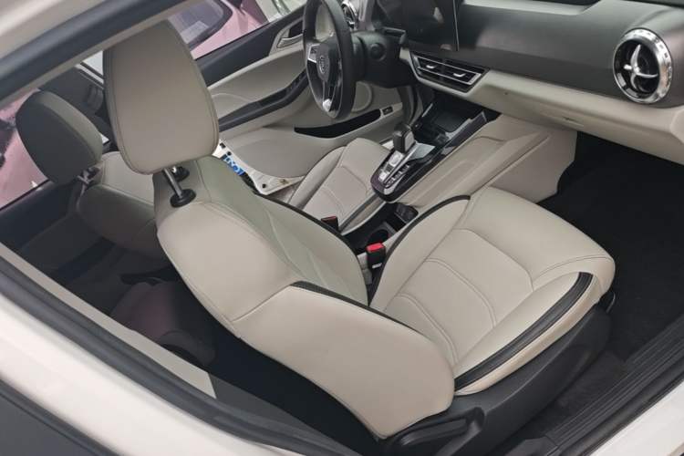 Used BYD Yuan Pro 2021 "Love for a Lifetime" Edition Right Front Seat