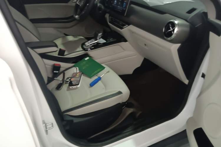 Used BYD Yuan Pro 2021 "Love for a Lifetime" Edition Right Front Seat