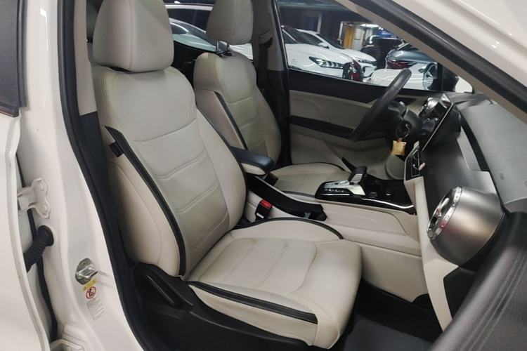 Used BYD Yuan Pro 2021 401 km Deluxe Version Right Front Seat