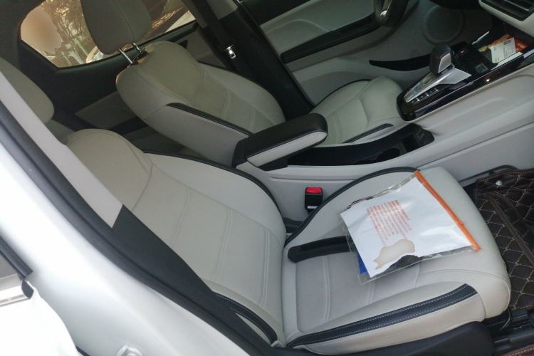 Used BYD Yuan Pro 2021 401 km Luxury Version Right Front Seat