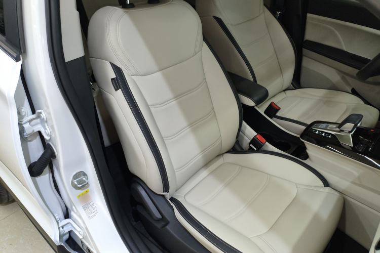 Used BYD Yuan Pro 2021 401 km Deluxe Version Right Front Seat