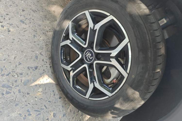 Used BYD Yuan Pro 2021 401 km Luxury Version Right Front Wheel Hub