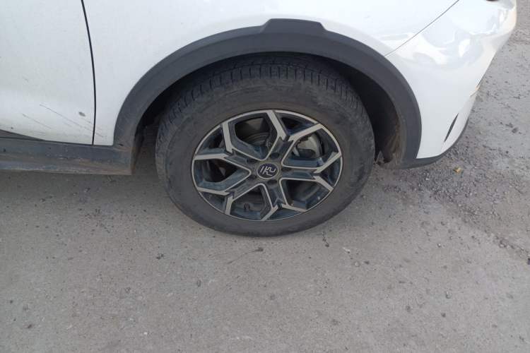 Used BYD Yuan Pro 2021 401 km Deluxe Version Right Front Wheel Hub