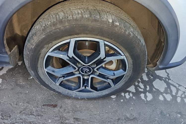 Used BYD Yuan Pro 2021 Lifetime Edition Right Front Wheel Hub