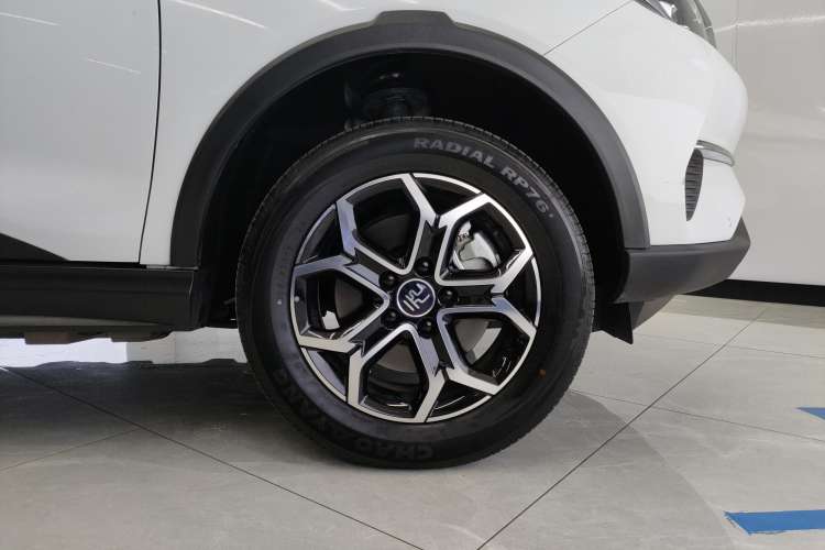 Used BYD Yuan Pro 2021 401 km Deluxe Version Right Front Wheel Hub