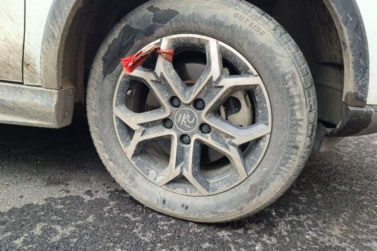 Used BYD Yuan Pro 2021 401 km Deluxe Version Right Front Wheel Hub