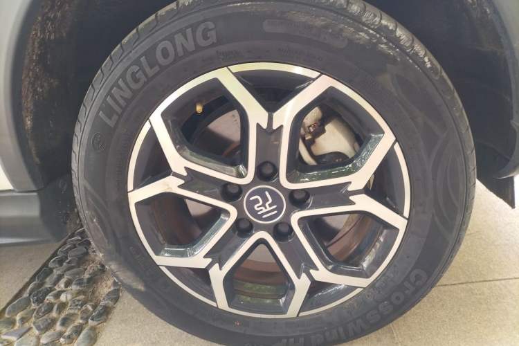 Used BYD Yuan Pro 2021 401 km Luxury Version Right Front Wheel Hub