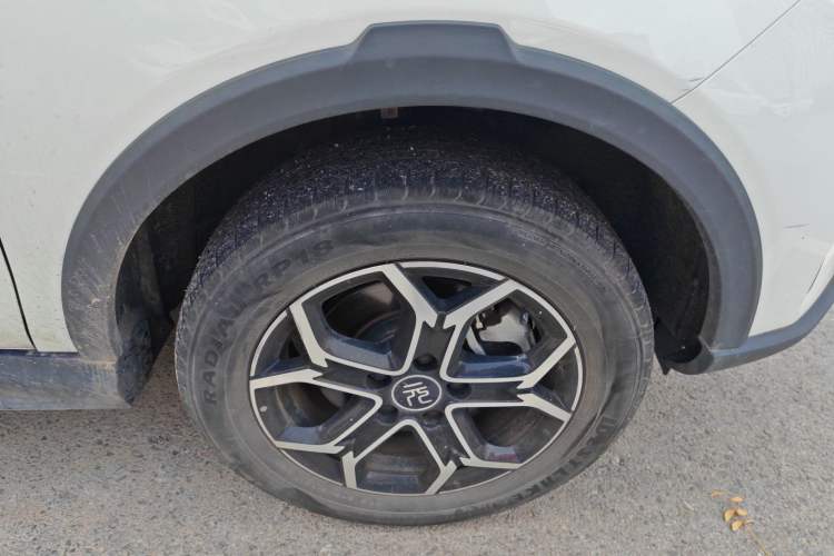 Used BYD Yuan Pro 2021 401 km Deluxe Version Right Front Wheel Hub
