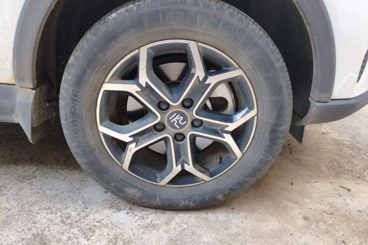 Used BYD Yuan Pro 2021 401 km Luxury Version Right Front Wheel Hub
