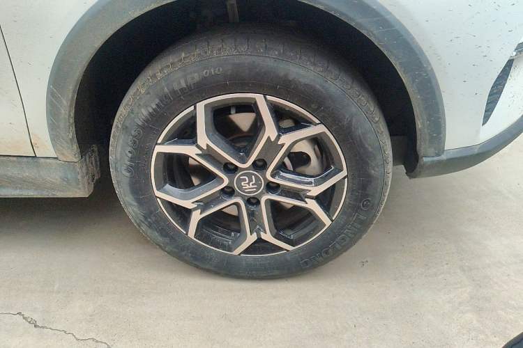 Used BYD Yuan Pro 2021 401 km Deluxe Version Right Front Wheel Hub