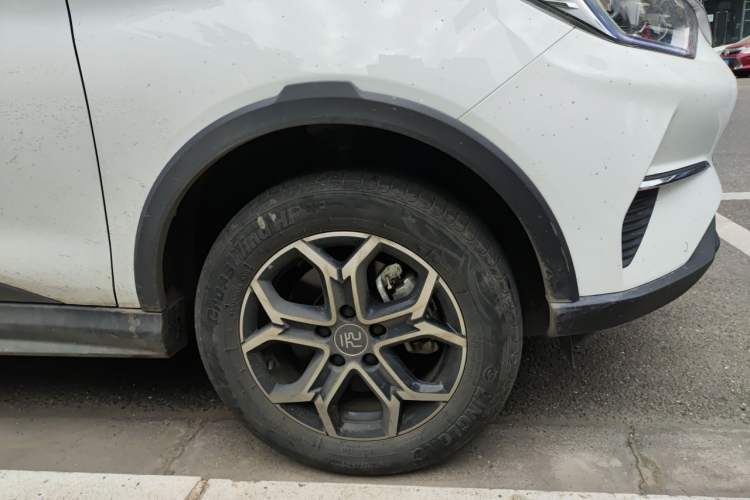 Used BYD Yuan Pro 2021 401 km Deluxe Version Right Front Wheel Hub