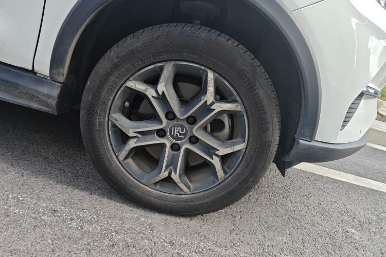 Used BYD Yuan Pro 2021 401 km Deluxe Version Right Front Wheel Hub
