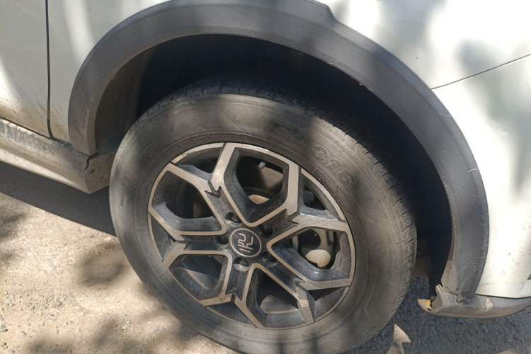 Used BYD Yuan Pro 2021 401 km Luxury Version Right Front Wheel Hub