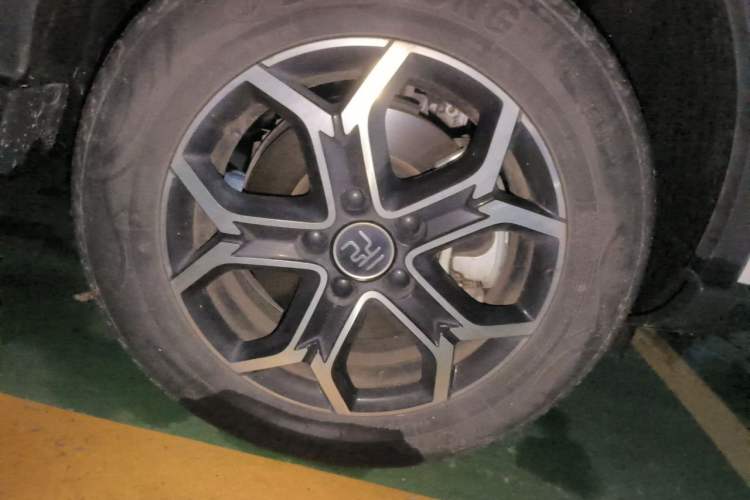 Used BYD Yuan Pro 2021 401 km Luxury Version Right Front Wheel Hub